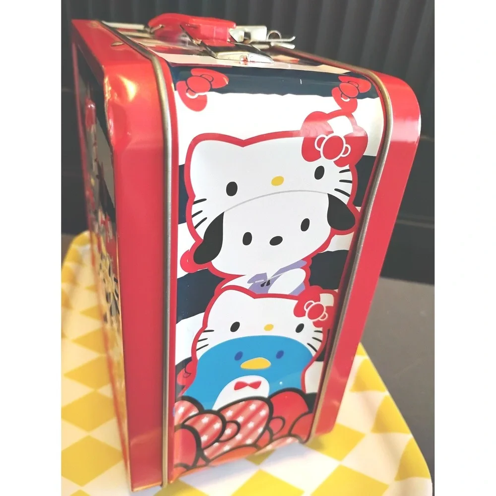VINTAGE LOUNGEFLY SANRIO HELLO KITTY LUNCHBOX METAL TIN 2010 y2k coquette retro